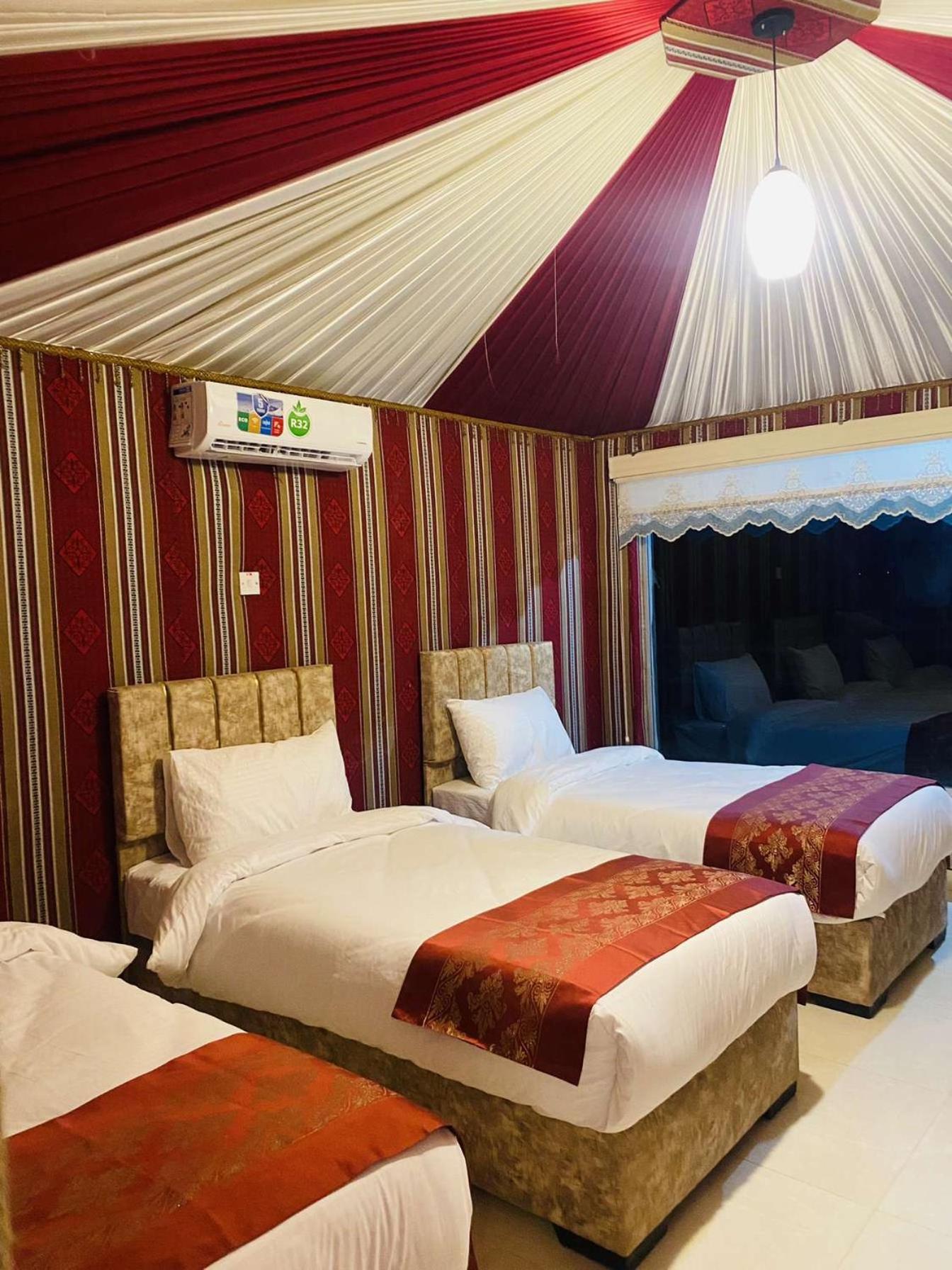 Wadi Rum Sky Camp Kültér fotó