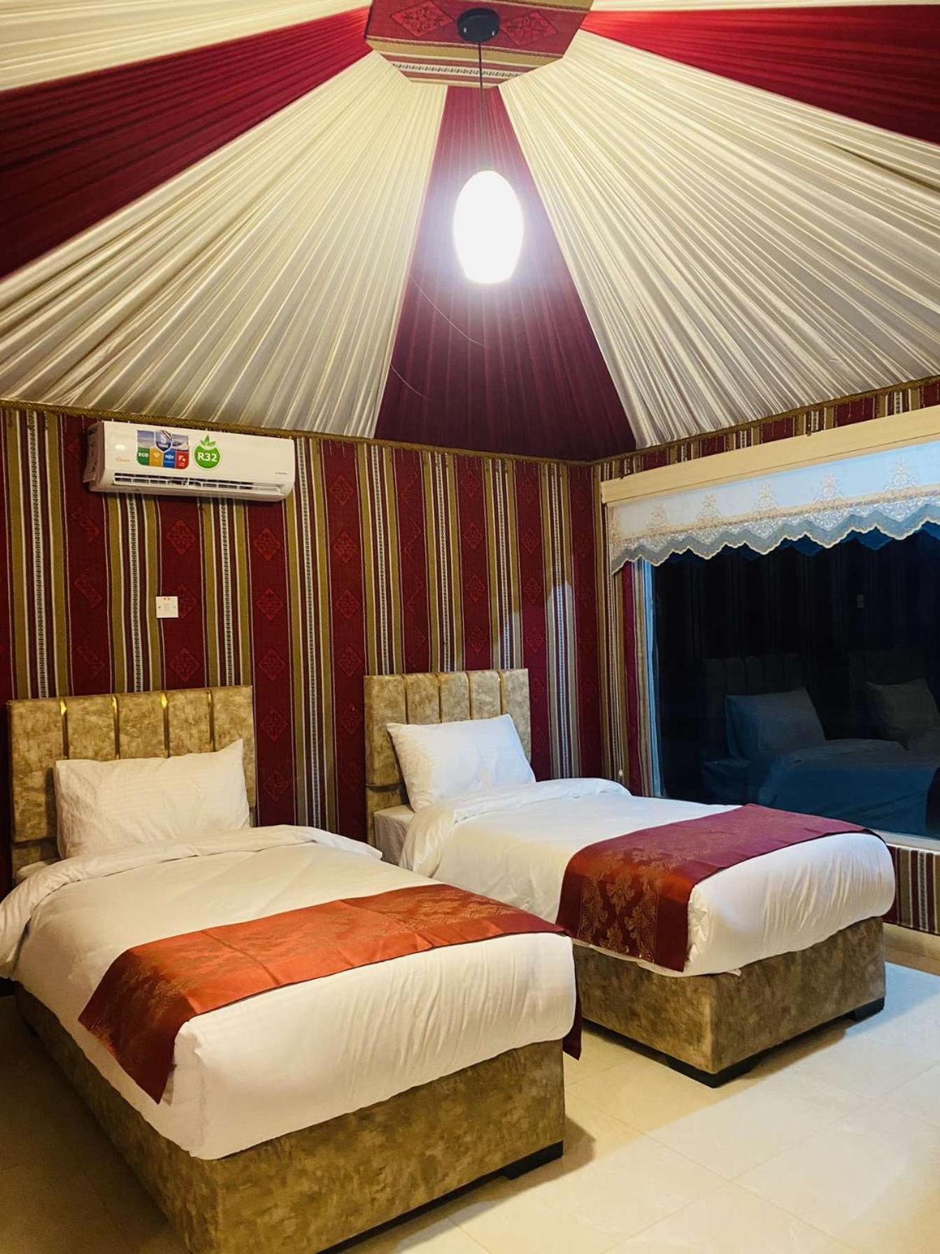 Wadi Rum Sky Camp Kültér fotó