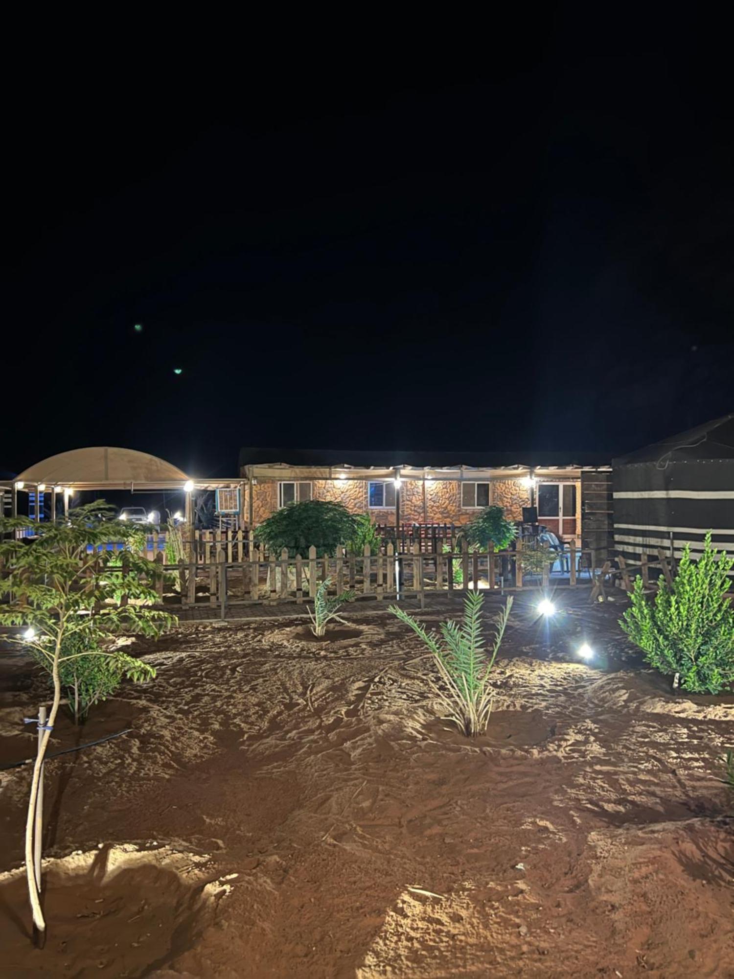 Wadi Rum Sky Camp Kültér fotó